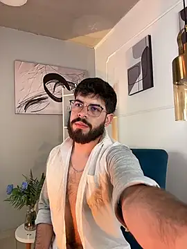 Snapshot of DomBoy_ chatting on 06/15/26, 08:22 DomBoy online show from 06/15/26, 08:22