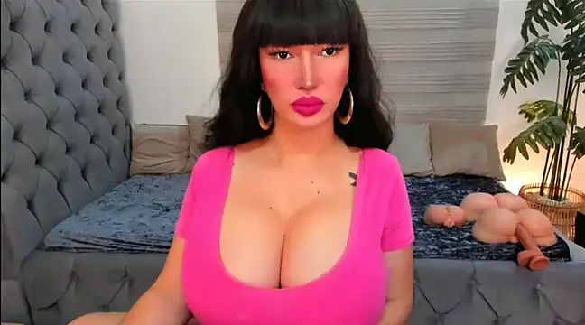 Snapshot of PlayfullMaria chatting on 12/24/24, 04:08 PlayfullMaria online show from 12/24/24, 04:08