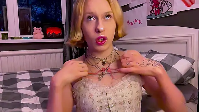Miss Amy00 online show from 05/04/26, 06:37