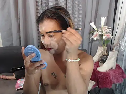 AMIRACUMS online show from 05/13/26, 03:09