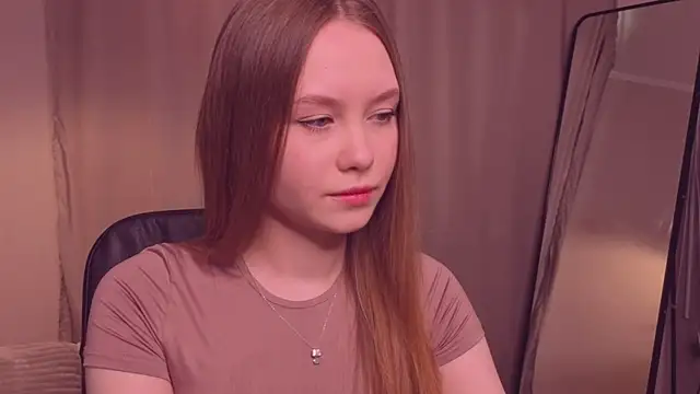 FloraLarsson online show from 05/12/26, 04:09