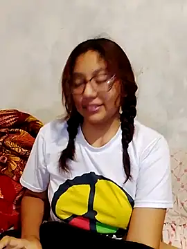 Snapshot of Grace_Moon04 chatting on 06/30/26, 04:57 Grace Moon04 online show from 06/30/26, 04:57