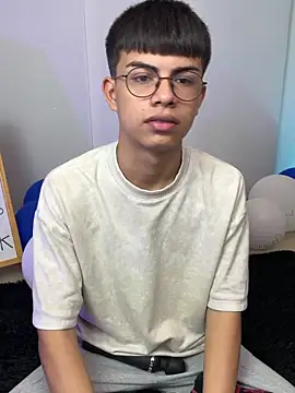Asher Young online show from 05/06/26, 12:30