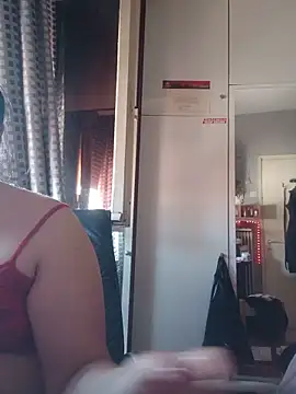 Snapshot of LittleMairy chatting on 06/15/26, 01:02 LittleMairy online show from 06/15/26, 01:02