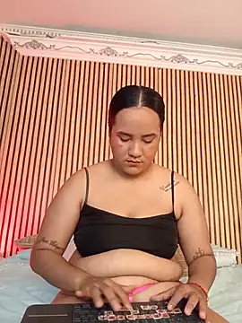 NATY BUSTOS online show from 05/09/26, 05:51