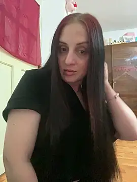 Snapshot of MiraLu chatting on 05/02/26, 05:23 MiraLu online show from 05/02/26, 05:23