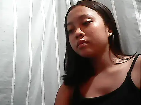 Yours AsianPinayGirl18 online show from 06/28/26, 12:27
