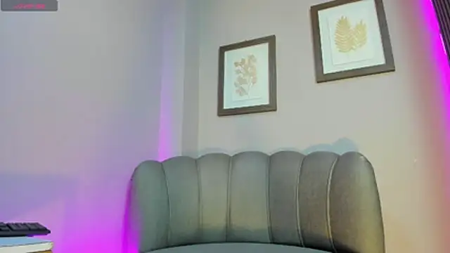 Roxanna moore online show from 05/16/26, 12:26