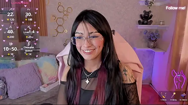 mia smoke  online show from 05/22/26, 03:06