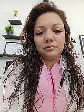 Snapshot of SAMANTHA--02 chatting on 07/18/26, 01:37 SAMANTHA--02 online show from 07/18/26, 01:37