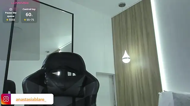 anastasiarouge  online show from 05/01/26, 02:10