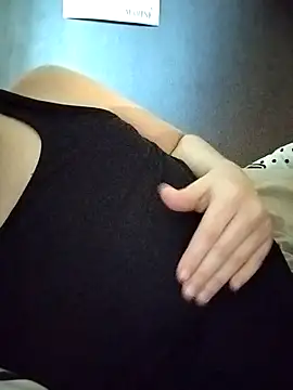 karin200 online show from 05/03/26, 01:17
