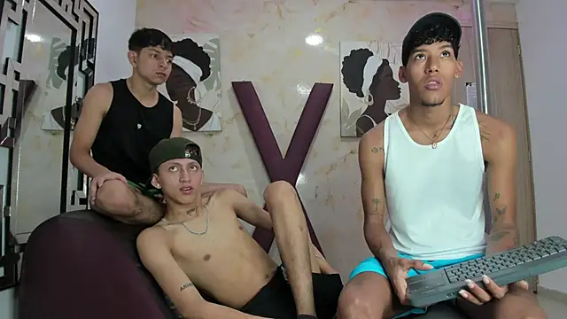 RED BOYS XXX online show from 05/09/26, 01:27