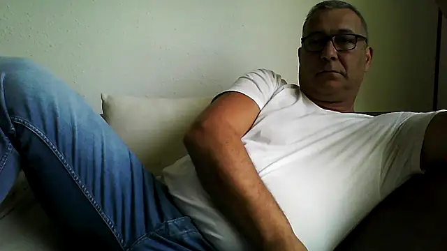 Soloyan online show from 10/22/25, 11:54