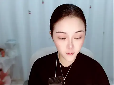 Amy-cnbaby online show from 06/06/26, 01:32