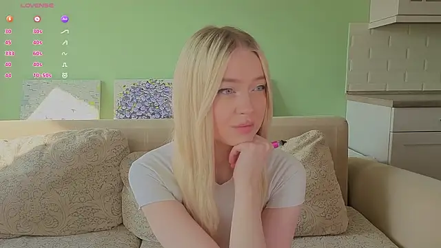 Chanelbayerr online show from 05/08/26, 03:12