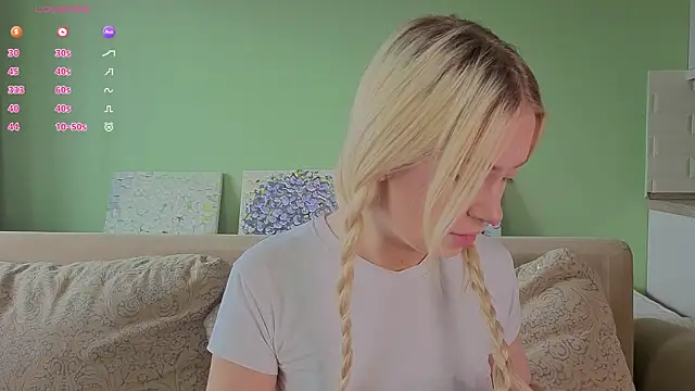Chanelbayerr online show from 05/10/26, 05:12