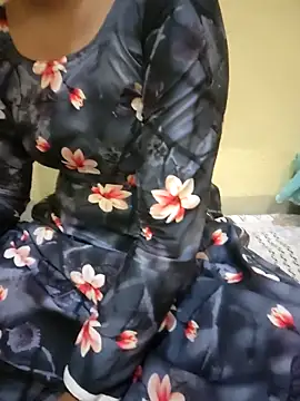 Seema yadav01 online show from 05/06/26, 05:03