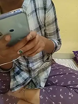 Seema yadav01 online show from 05/28/26, 05:27