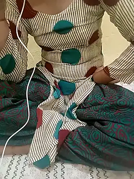 Seema yadav01 online show from 05/31/26, 05:15