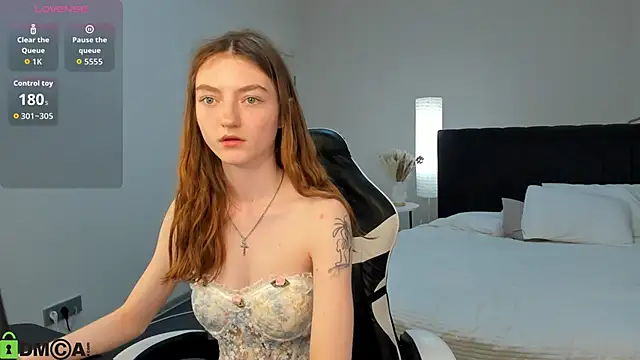 Snapshot of Valenora1 chatting on 06/01/26, 11:12 Valenora1 online show from 06/01/26, 11:12