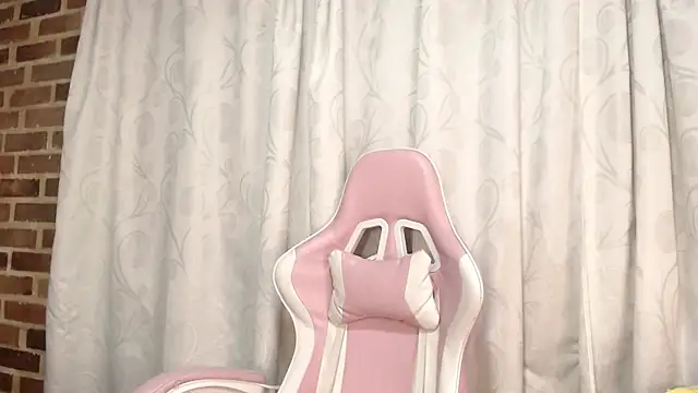 ailyn-29 online show from 05/06/26, 11:32