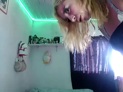 bunnyfoxxd online show from 06/20/26, 09:50