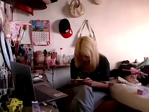 bunnyfoxxd online show from 07/06/26, 12:57