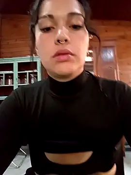paula2422 online show from 05/05/26, 04:48
