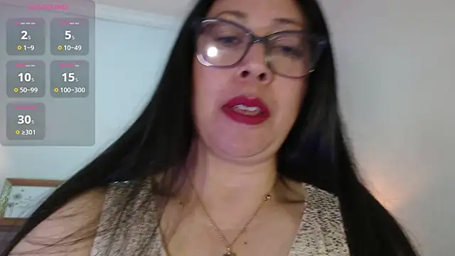 Snapshot of FranciscaVera chatting on 06/07/26, 01:48 FranciscaVera online show from 06/07/26, 01:48
