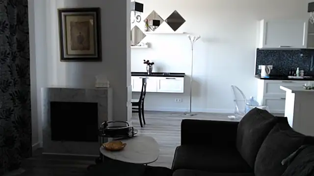 cute lilia online show from 05/15/26, 12:01