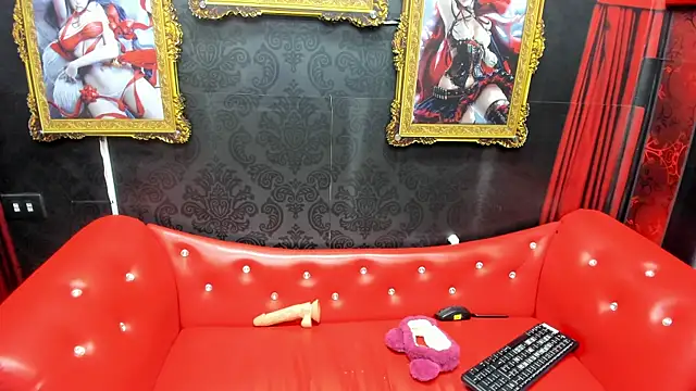 Snapshot of Evelin_Hellsing chatting on 05/19/26, 02:29 Evelin Hellsing online show from 05/19/26, 02:29
