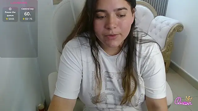 Laurha  online show from 05/21/26, 07:43