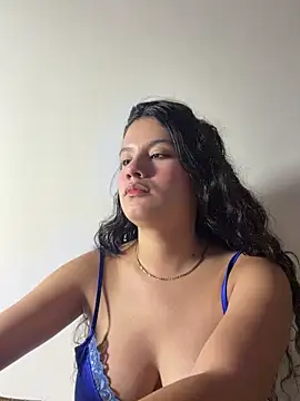 Miasecret18 online show from 05/18/26, 04:07