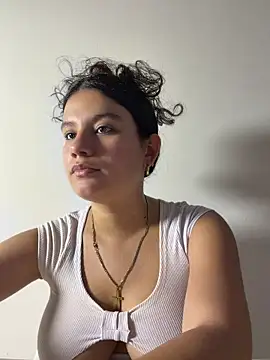 Miasecret18 online show from 05/21/26, 04:41