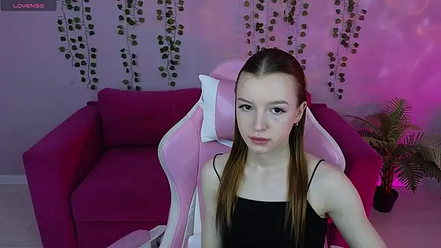Snapshot of Eva_Th0mpson chatting on 05/13/26, 01:03 Eva Th0mpson online show from 05/13/26, 01:03