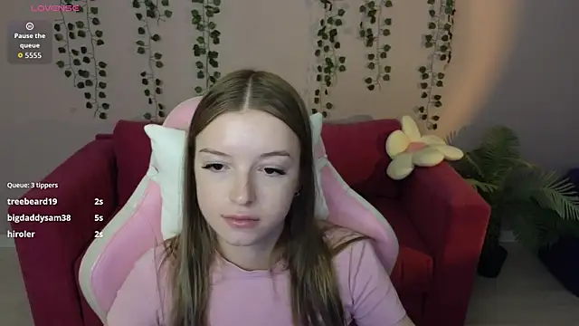 Eva Th0mpson online show from 07/07/26, 07:23