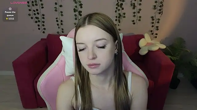 Eva Th0mpson online show from 07/08/26, 12:59