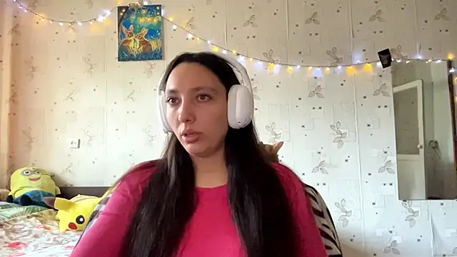 SheeringGape online show from 05/18/26, 01:13