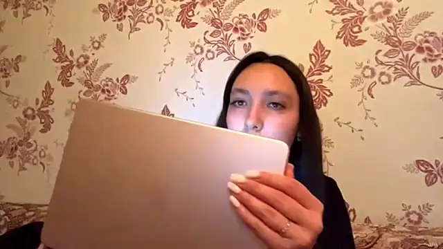 SheeringGape online show from 06/02/26, 07:38