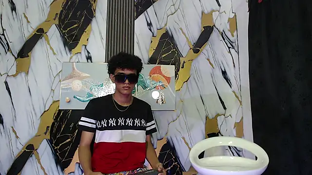 GOLDEN 2026 online show from 05/06/26, 07:19