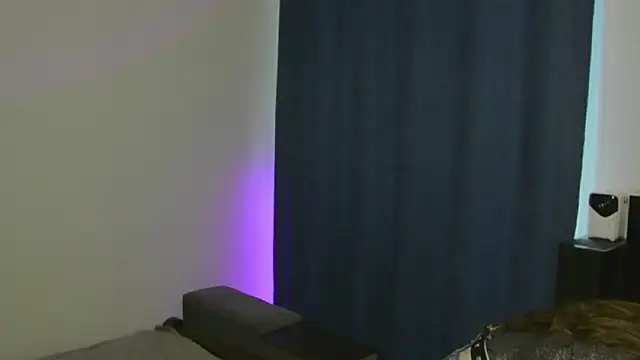 Snapshot of MiaSweetti chatting on 05/27/26, 03:47 MiaSweetti online show from 05/27/26, 03:47