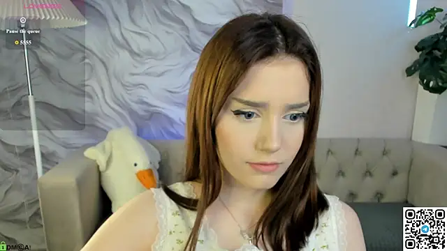 Snapshot of Lonny_Peach chatting on 08/04/26, 02:59 Lonny Peach online show from 08/04/26, 02:59