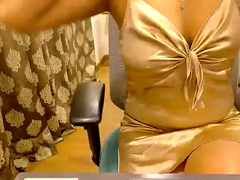 Snapshot of DR_Salini chatting on 05/31/26, 04:14 DR Salini online show from 05/31/26, 04:14