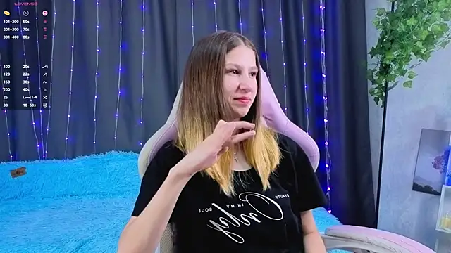 ChristiaHorde online show from 07/24/26, 05:11