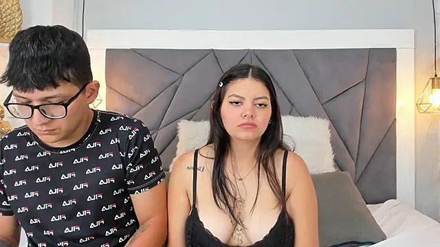 Sophia Andrade  online show from 05/06/26, 01:25