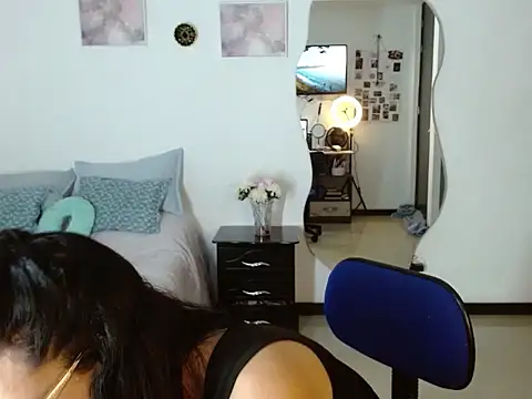 Obsidianlove1 online show from 06/19/26, 01:32