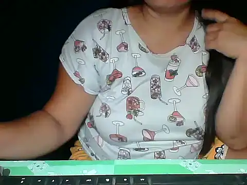 MommyKaye30 online show from 06/05/26, 07:19