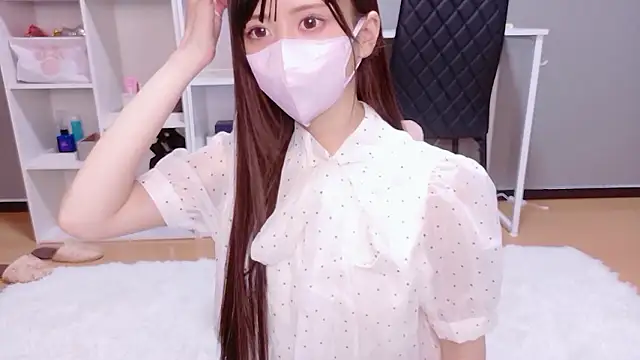 hina mochi online show from 06/14/26, 12:51