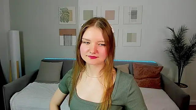 LookEva online show from 05/03/26, 08:09